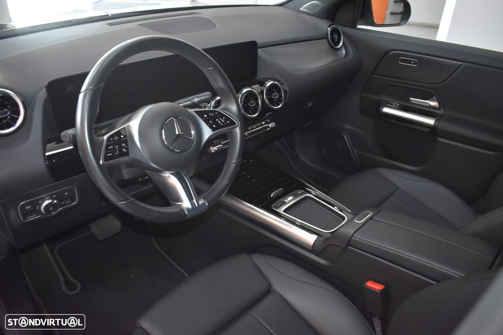 Mercedes-Benz GLA 250 - 24