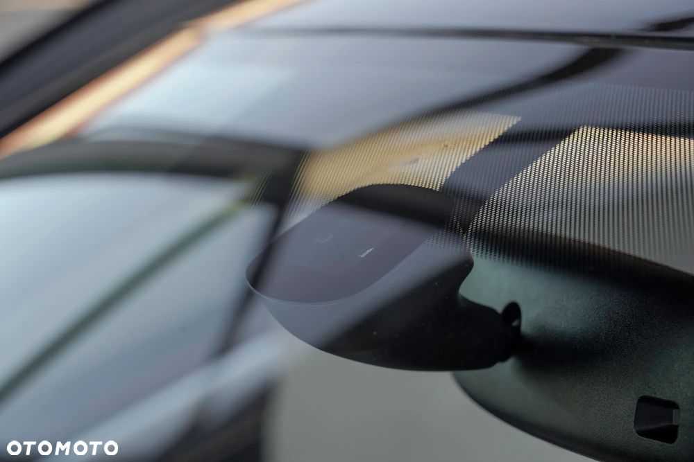 Skoda Superb 2.0 TDI DSG FAMILY - 38