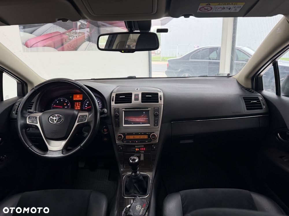 Toyota Avensis 2.0 D-4D Luna - 13