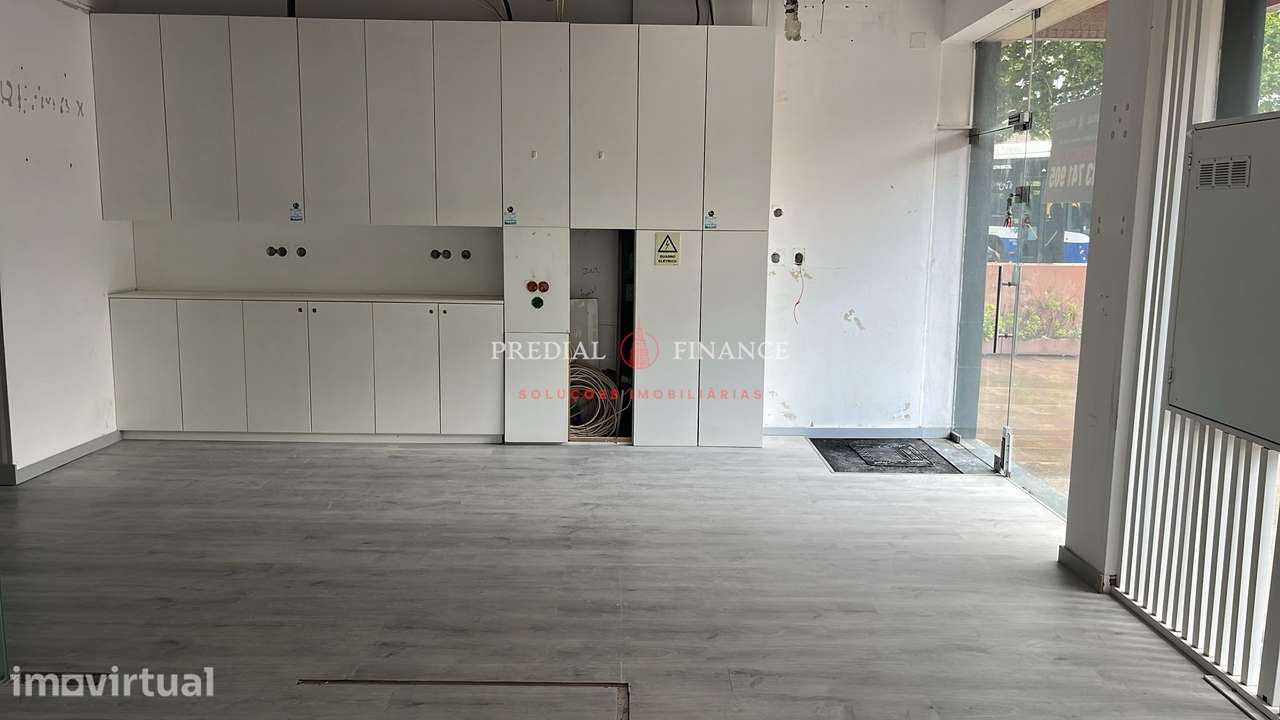 180m2 de Loja Arrendar na Circunvalação – Excelente Localização junto - Grande imagem: 5/13