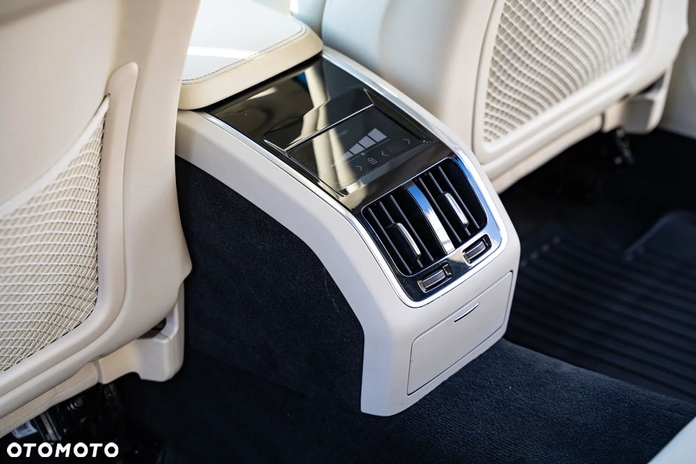 Volvo S90 T6 AWD Inscription - 34