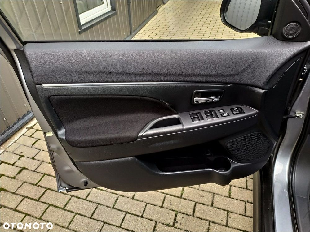 Mitsubishi ASX 1.8 DID Invite 4WD AS&G - 14