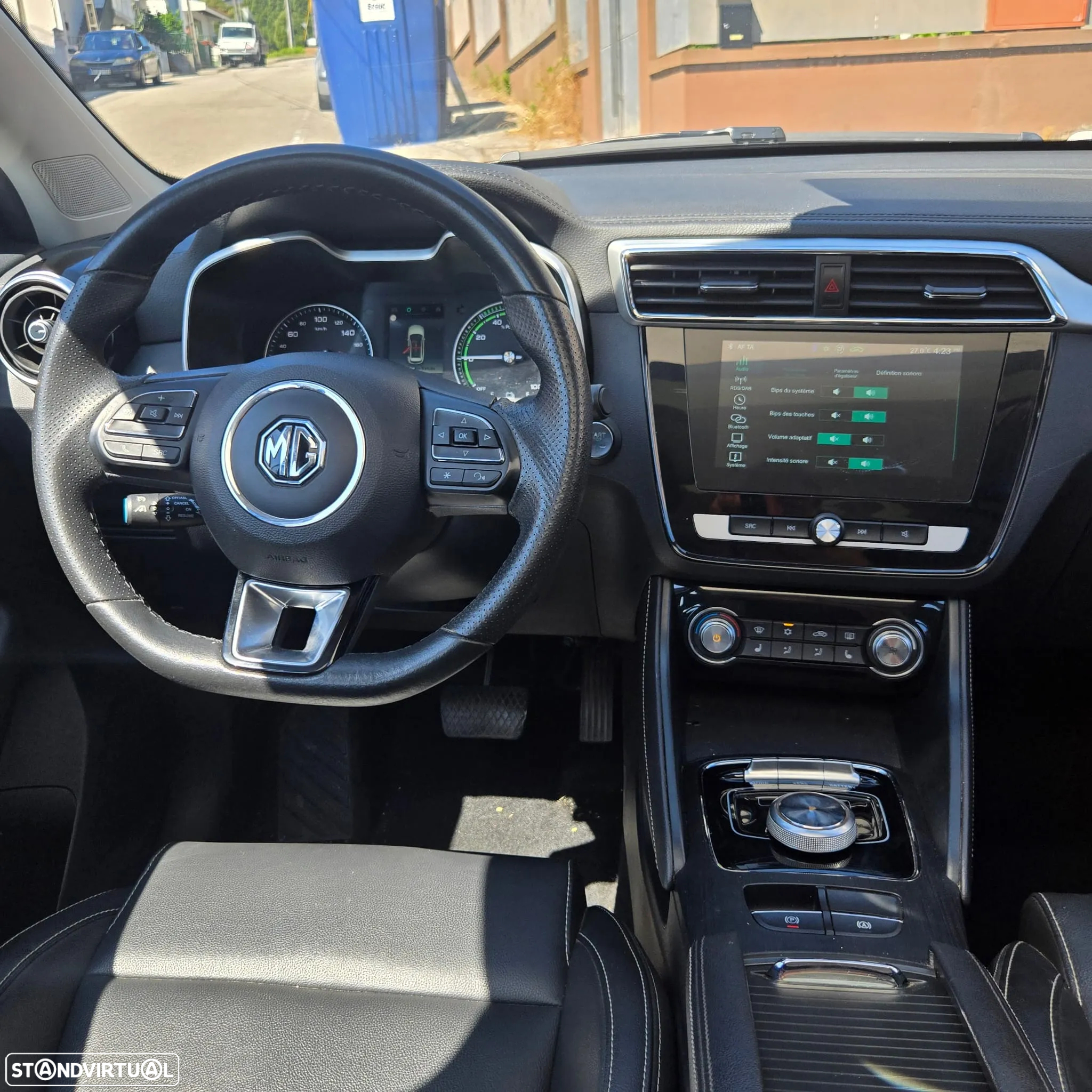 MG ZS EV 44.5 kWh Luxury - 15