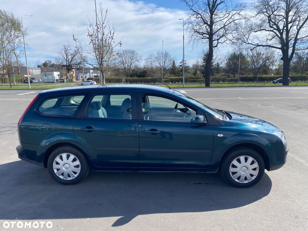 Ford Focus 1.6 16V Trend - 3
