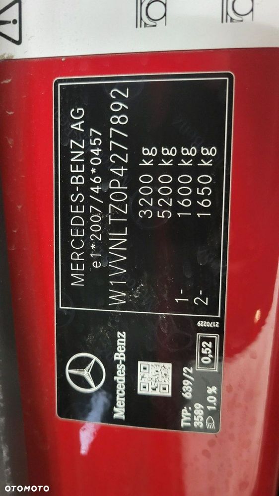 Mercedes-Benz Klasa V - 24