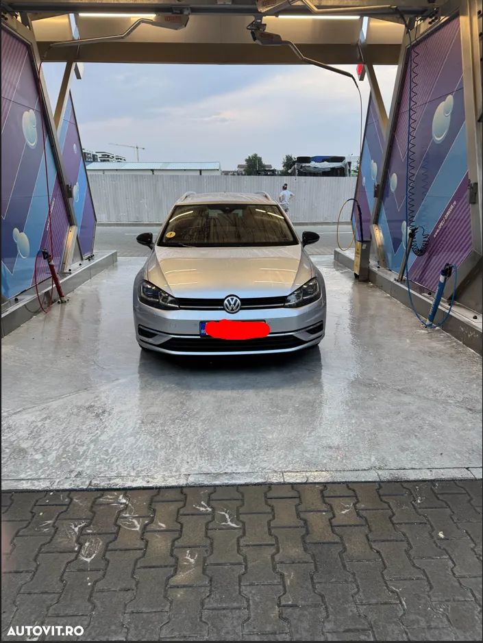 Volkswagen Golf - 15