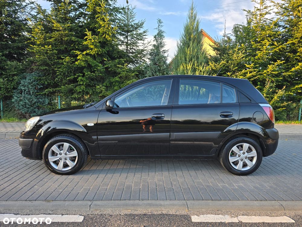 Kia Rio - 25