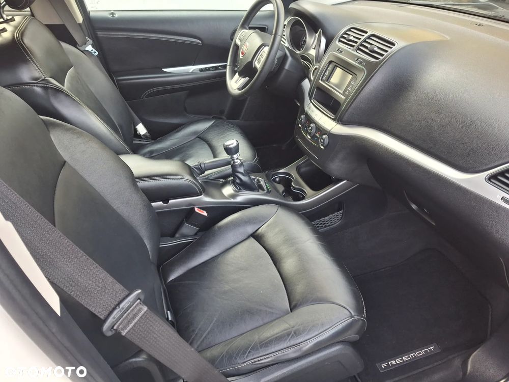 Fiat Freemont 2.0 Multijet Urban - 29