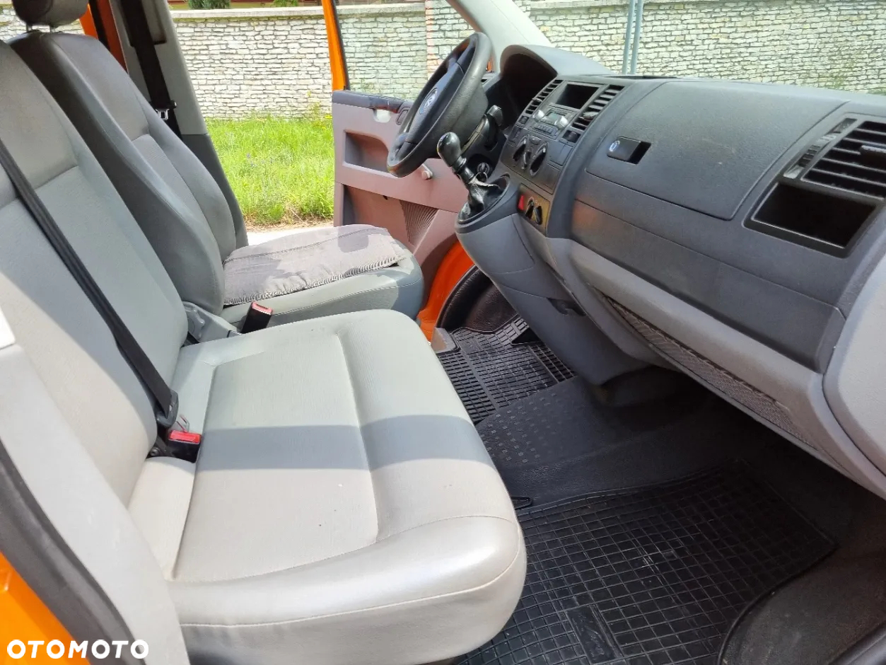 Volkswagen T5 - 17