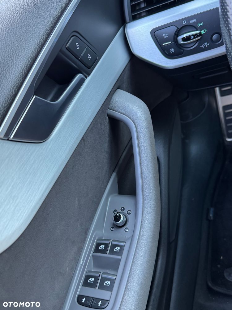 Audi A4 Avant 2.0 TDI ultra S tronic sport - 38