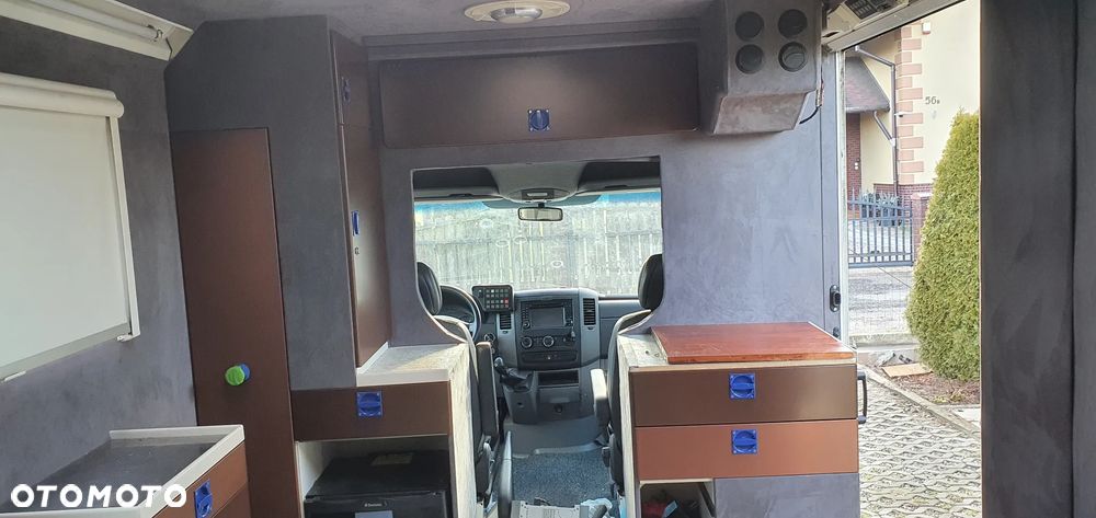 Mercedes-Benz Sprinter - 5