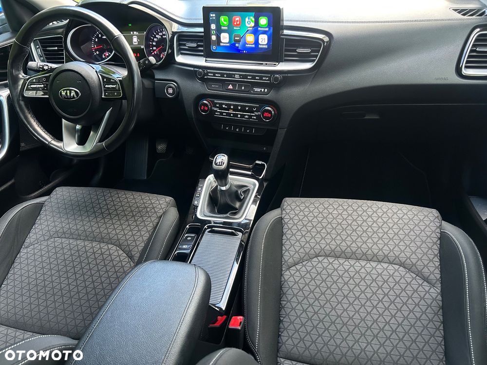 Kia Ceed 1.4 T-GDI OPF Platinum Edition - 23