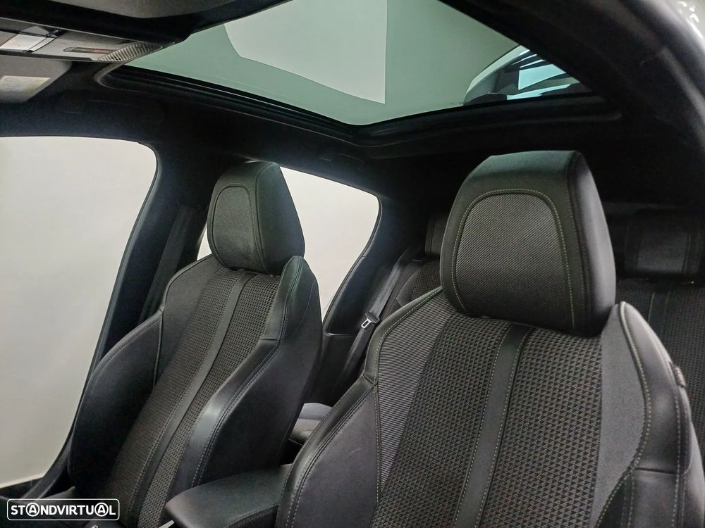 Peugeot 208 PureTech 130 EAT8 GT Pack - 14