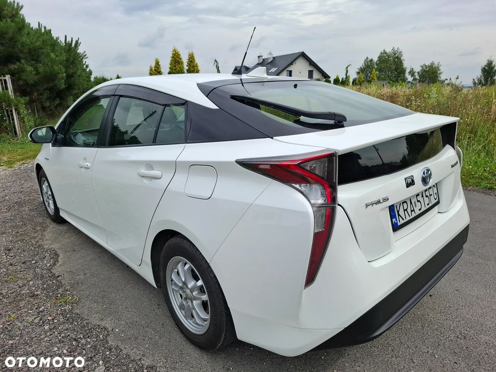 Toyota Prius Hybrid Comfort - 12