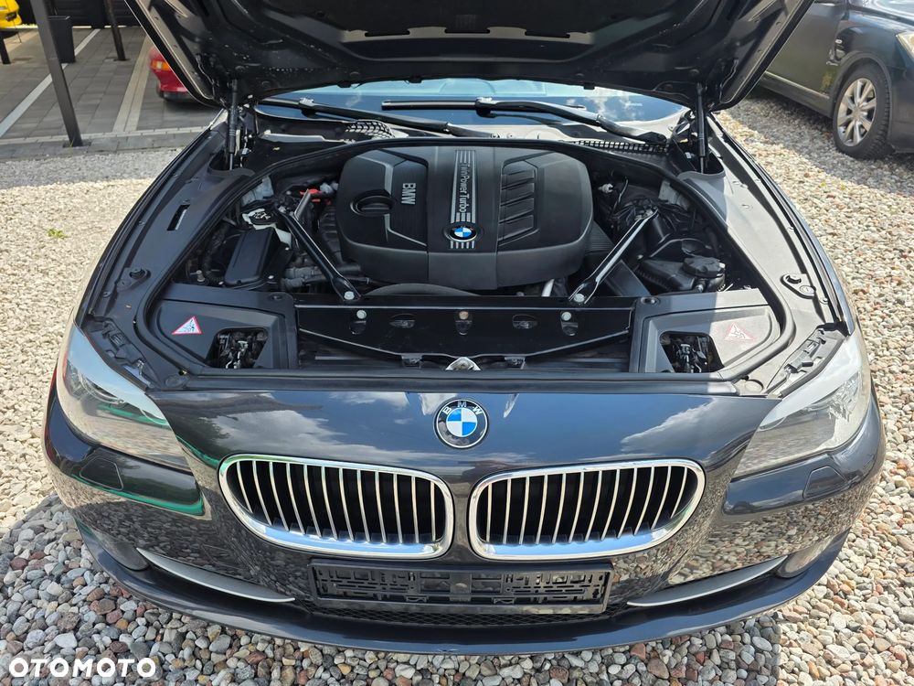 BMW Seria 5 - 32