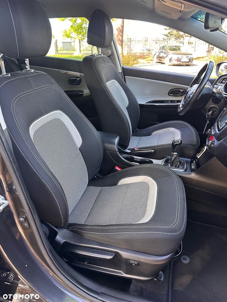 Kia Ceed - 25