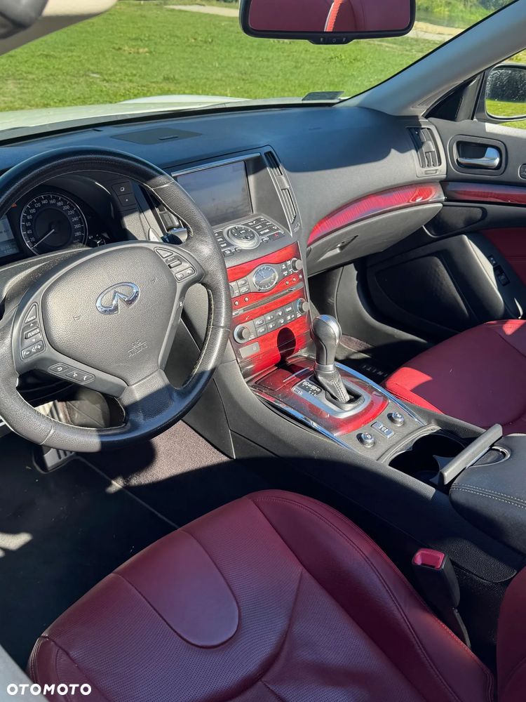 Infiniti Q60 - 5