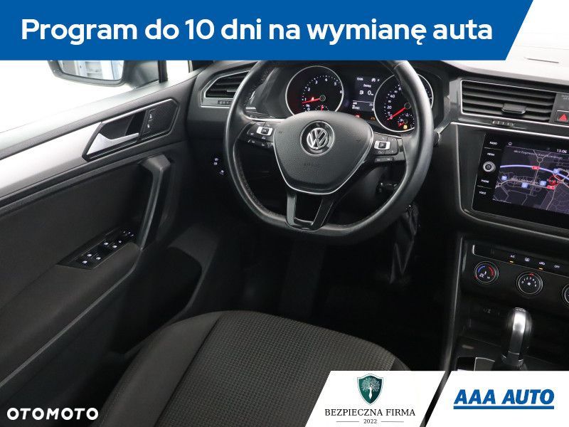 Volkswagen Tiguan - 9