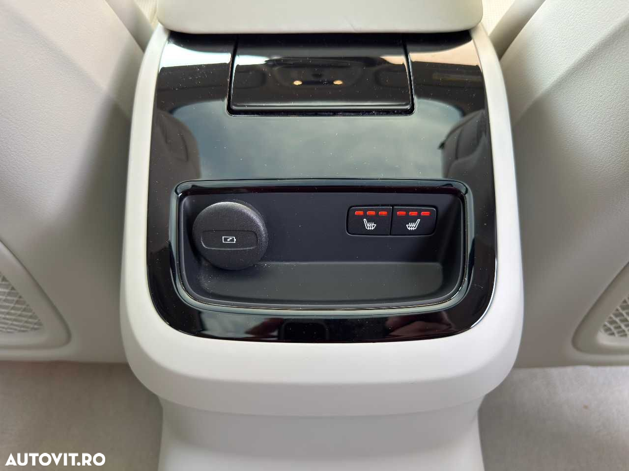 Volvo V90 - 28