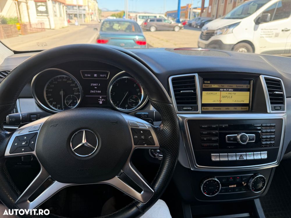 Mercedes-Benz ML - 12
