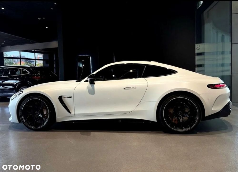 Mercedes-Benz AMG GT - 6