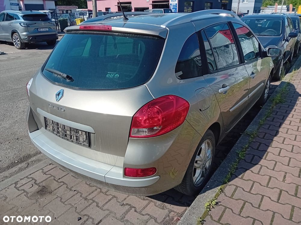*RENAULT CLIO III KOMBI* Samochód na części - 4