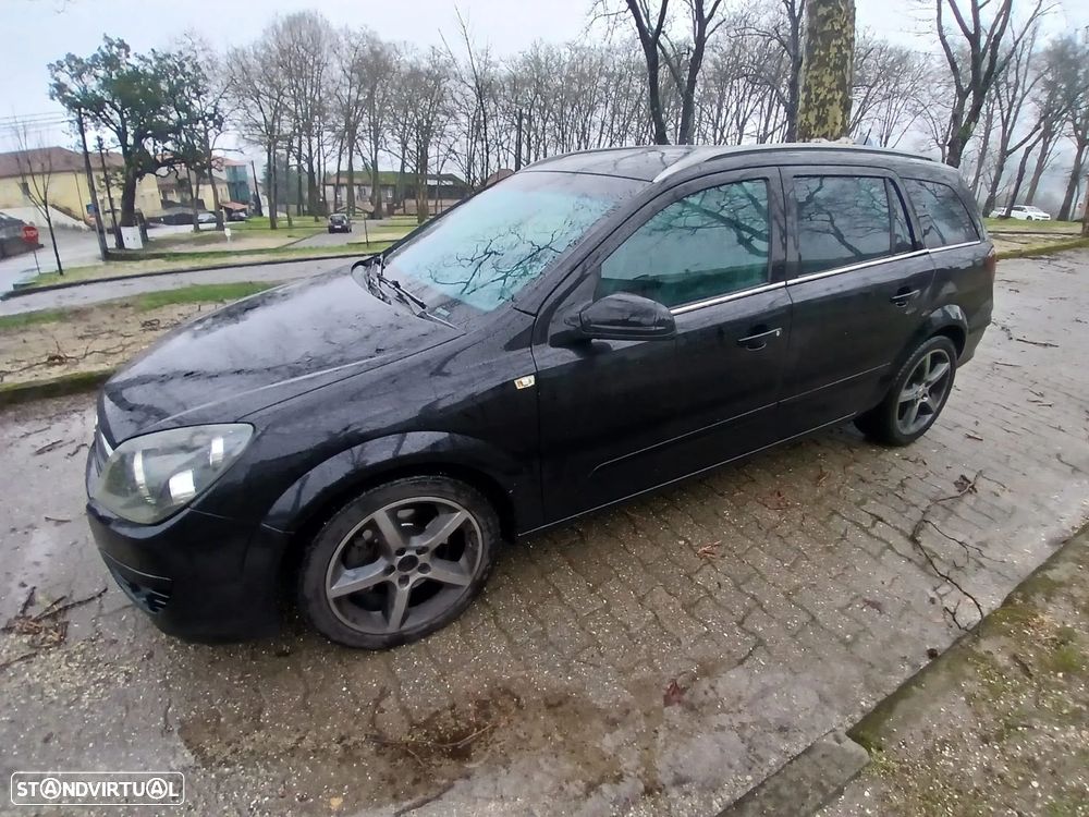Opel Astra 1.9 CDTI Cosmo - 4