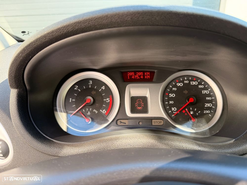 Renault Clio 1.5 dCi Confort - 6