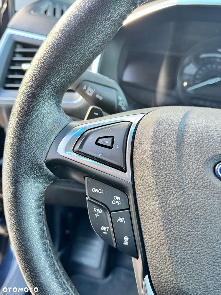 Ford Edge - 35