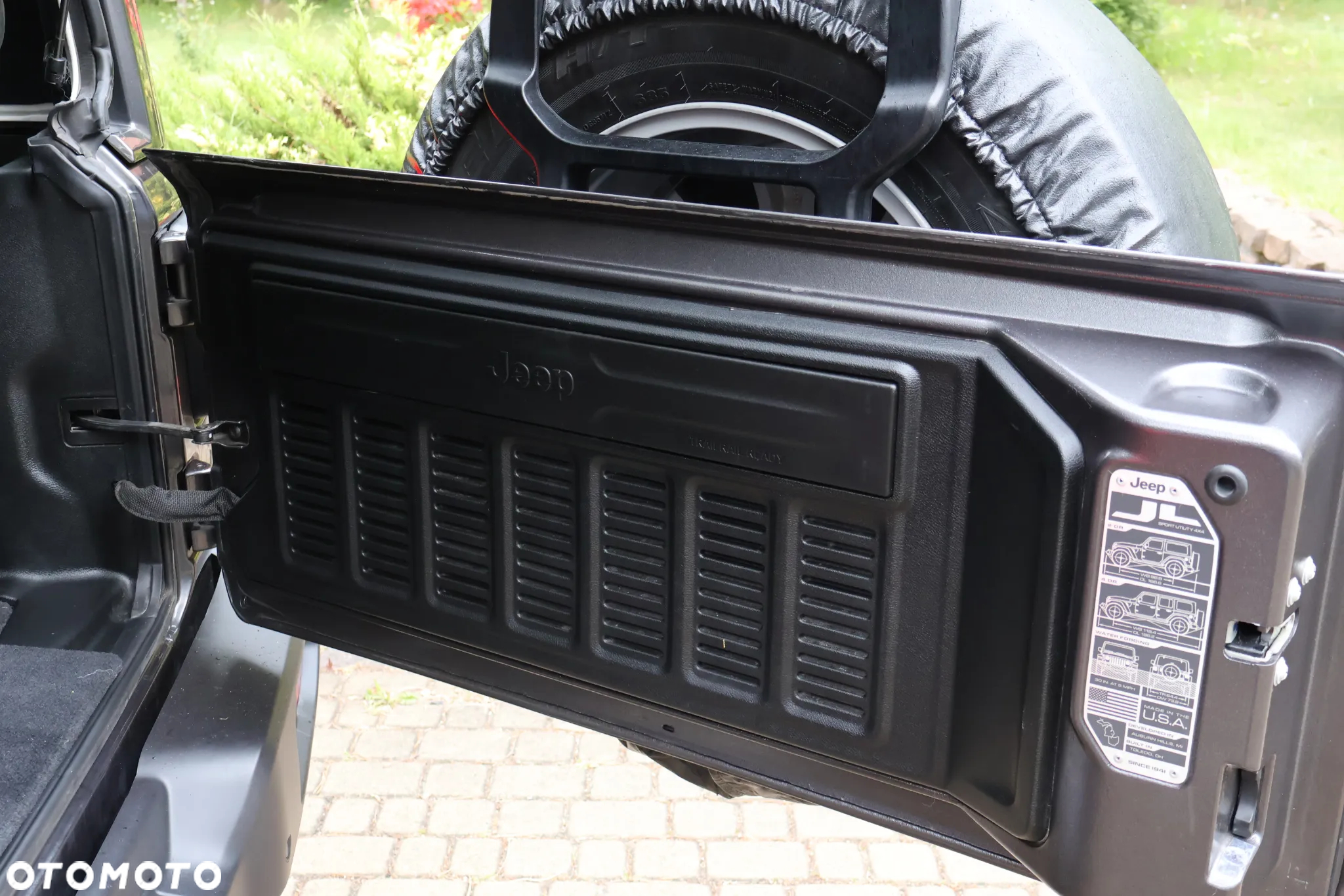 Jeep Wrangler - 25