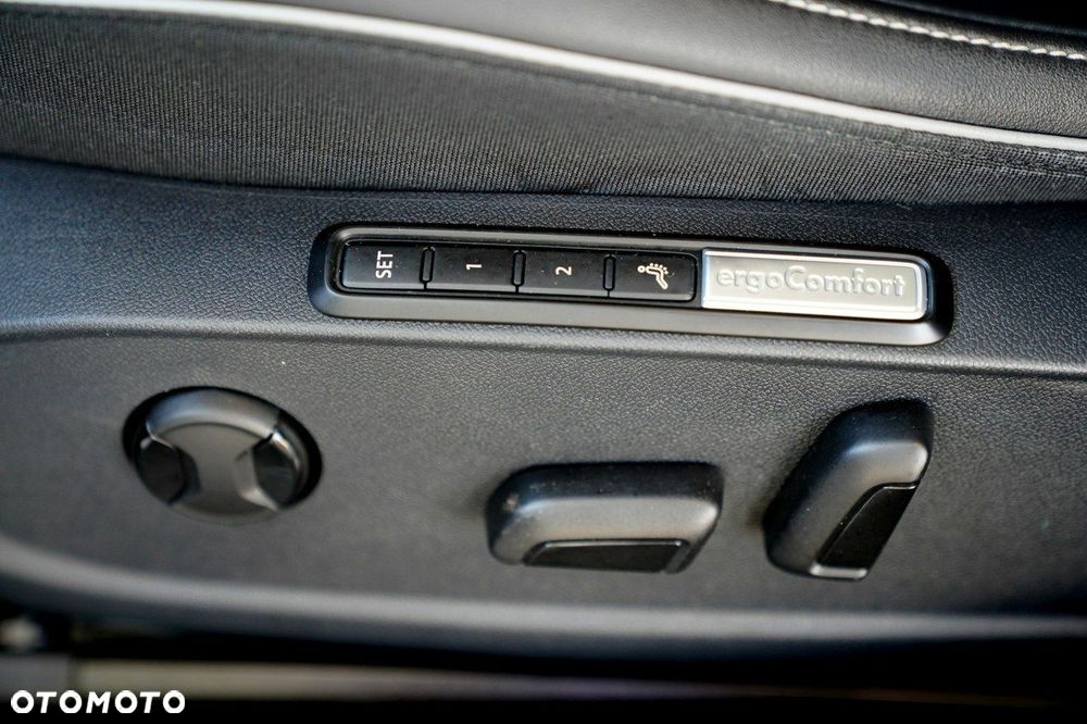 Volkswagen Arteon 2.0 TDI SCR DSG R-Line Edition - 14