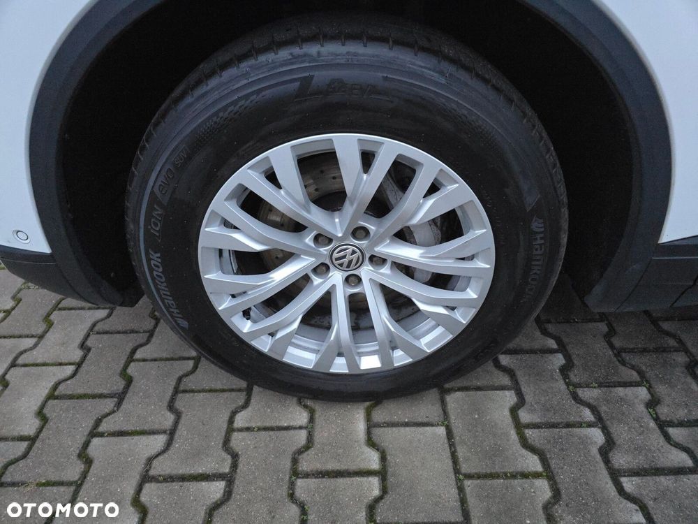 Volkswagen Touareg - 27