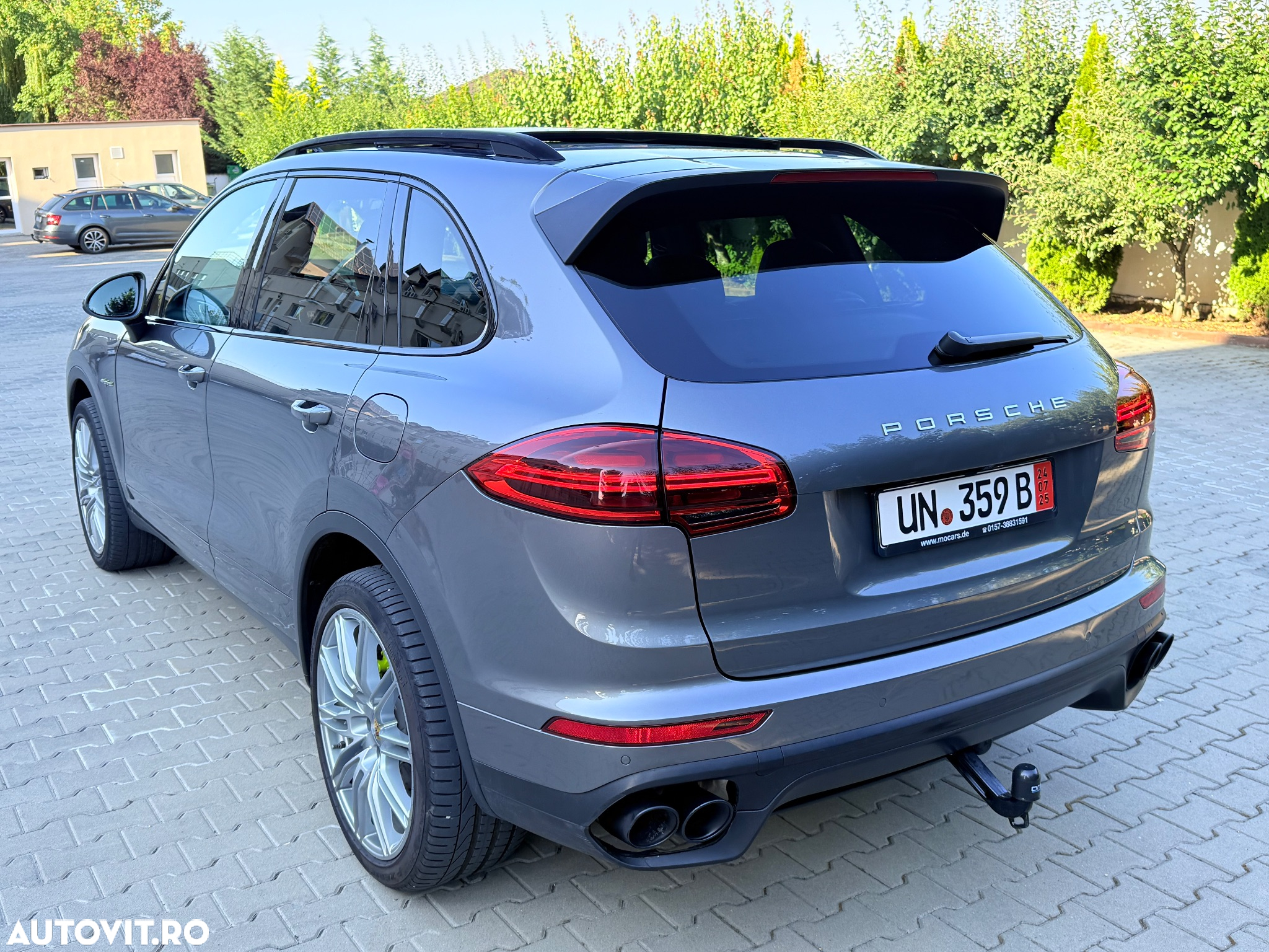 Porsche Cayenne S Hybrid Tiptronic S - 17