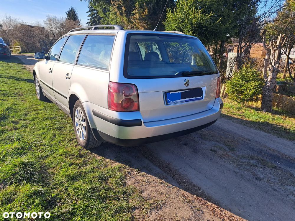 Volkswagen Passat 1.9 TDI Comfortline Tiptr - 2