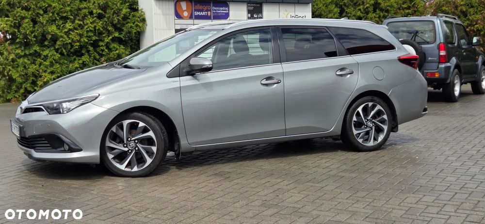 Toyota Auris 1.6 D-4D Design Edition - 8