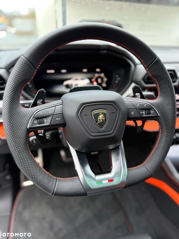 Lamborghini Urus - 6
