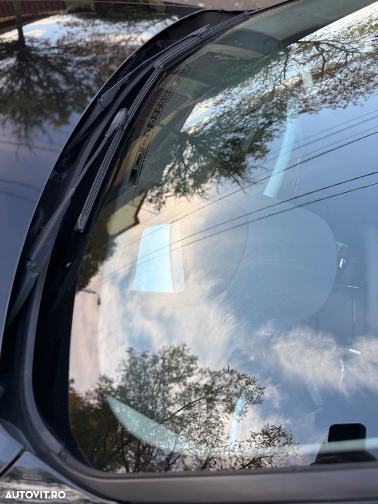 BMW Seria 3 320d Touring Aut. Sport Line - 16