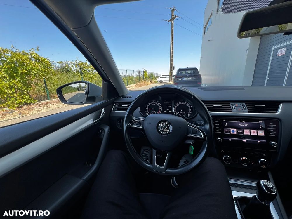 SKODA Octavia 2017 — imagine 10