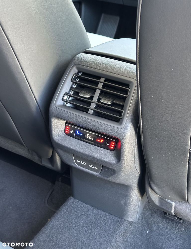 Volkswagen Tiguan - 21
