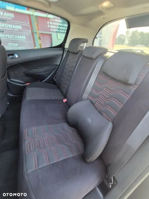 Peugeot 308 1.6 Premium Plus - 5