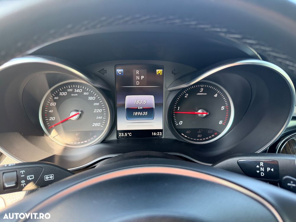 Mercedes-Benz GLC 220 d 4MATIC - 10