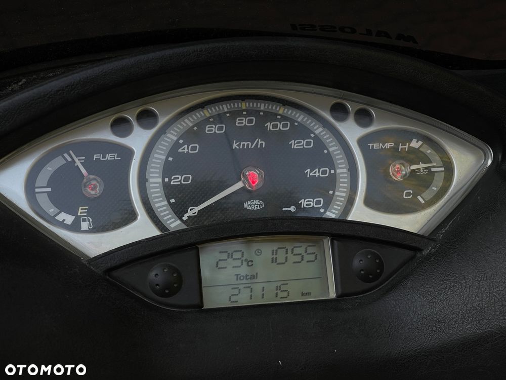 Yamaha X-max - 9