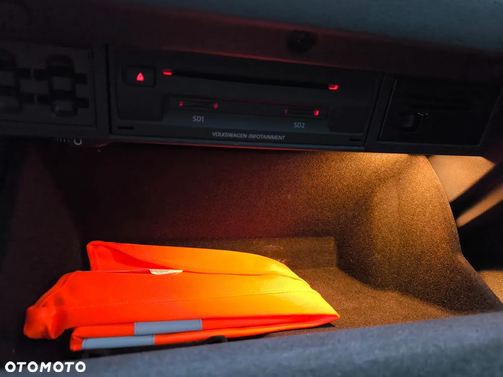 Volkswagen Golf Variant 2.0 TDI (BlueMotion Technology) Comfortline - 16