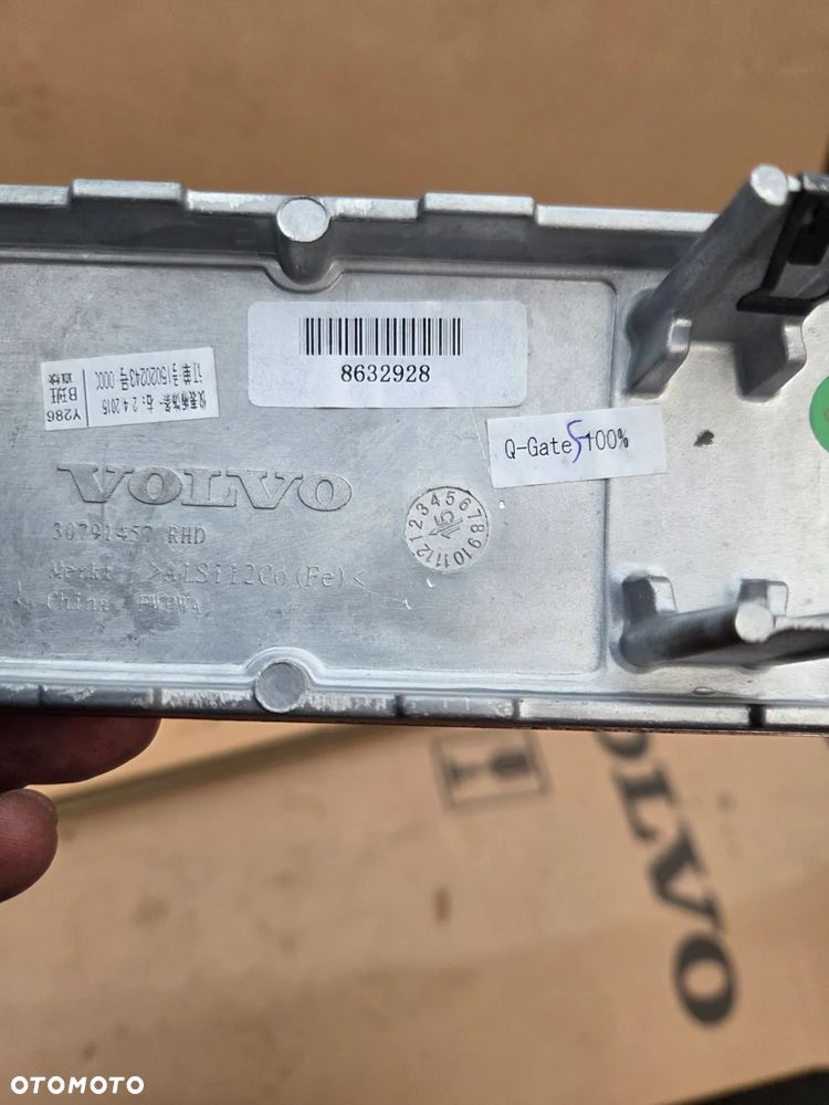 Listwa Blenda Osłona dekoracyjna deski rozdzielczej konsoli Volvo S80 II V70 III XC-70 II 307941457 - 9