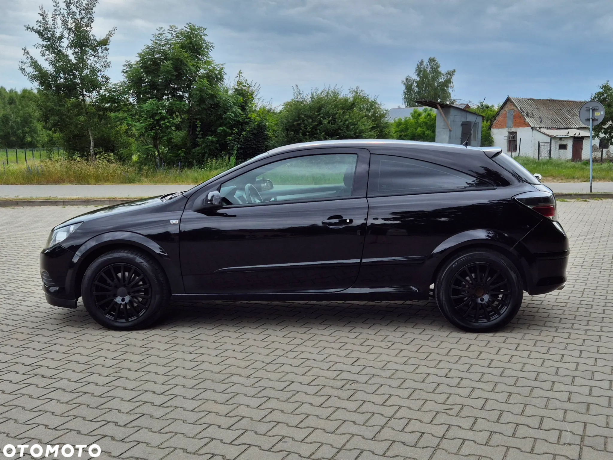Opel Astra III GTC 1.8 Sport - 16