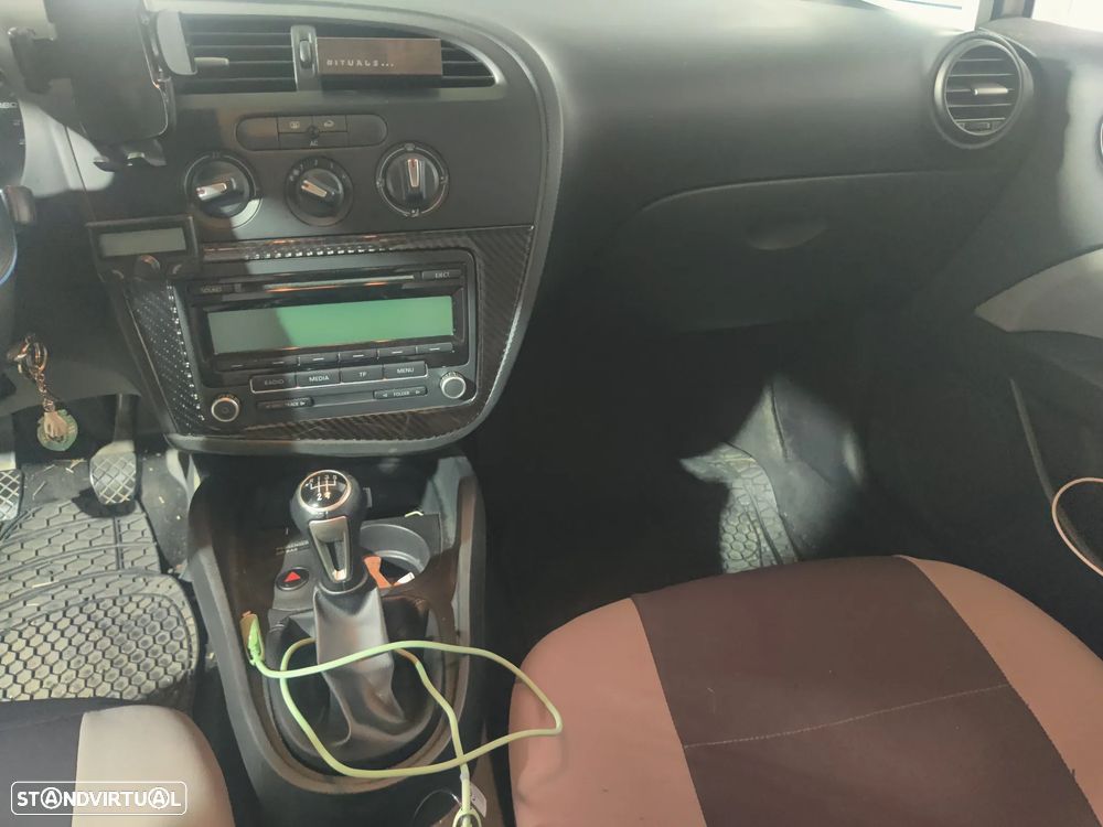 SEAT Leon 1.6 TDI DPF Ecomotive Sport - 11