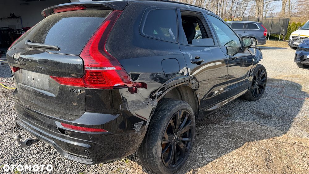 Volvo XC 60 T5 AWD R-Design - 2