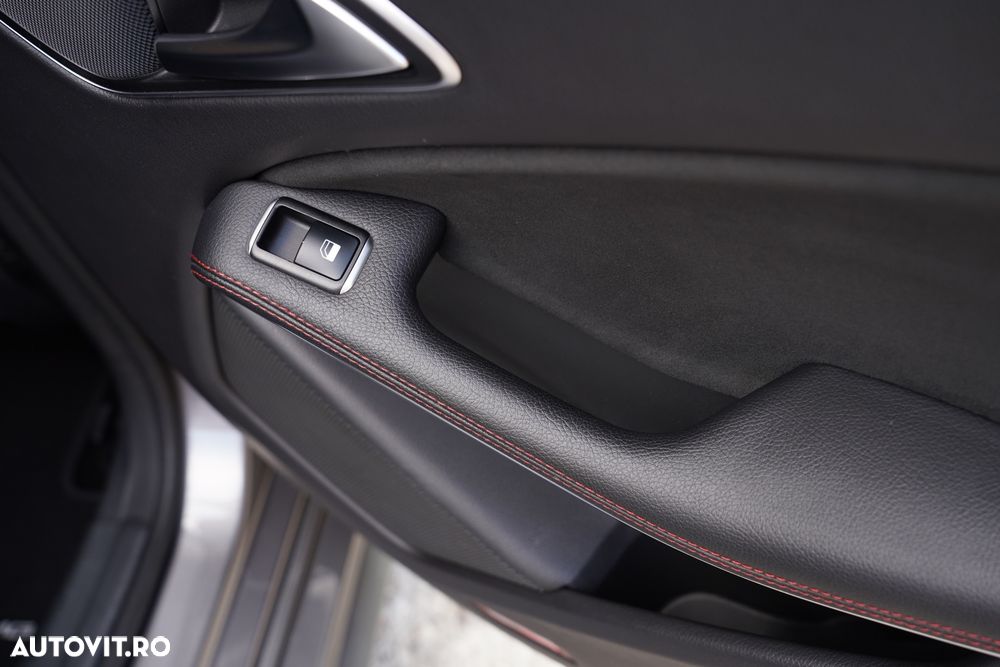 Mercedes-Benz CLA 200 - 13