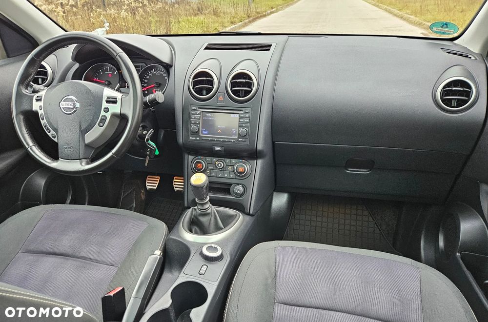 Nissan Qashqai 1.6 dCi 4 x 4 DPF Start/Stop I-Way - 6