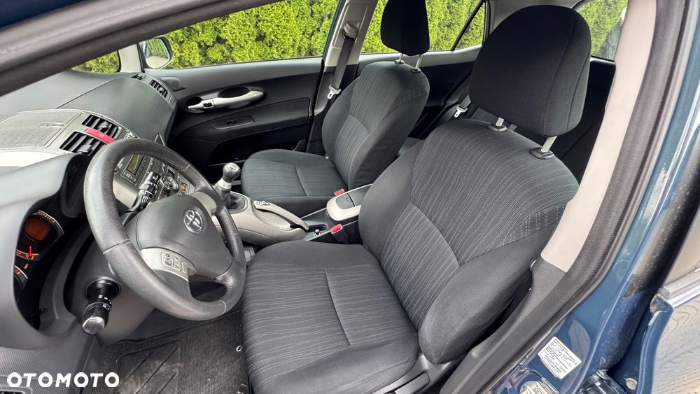 Toyota Auris 1.4 VVT-i Sol - 21